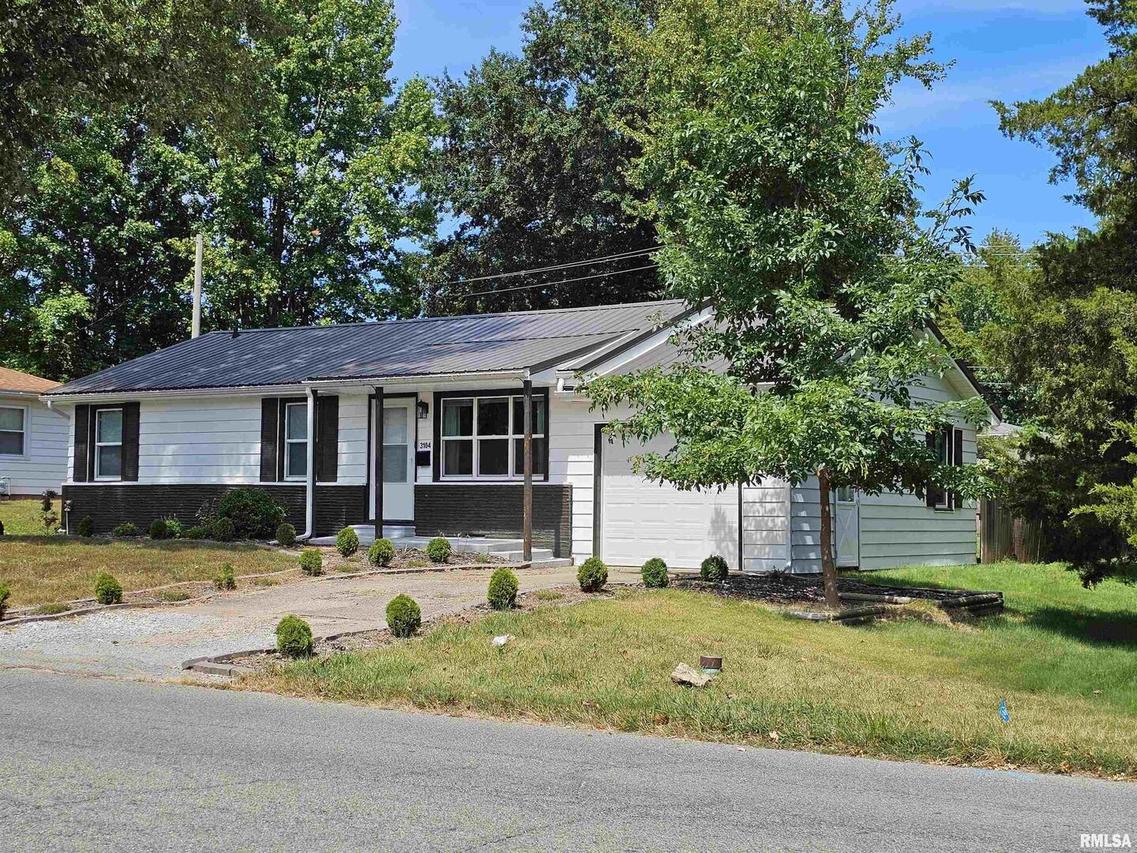 3104 Cherry St., Mt Vernon, IL 62864
