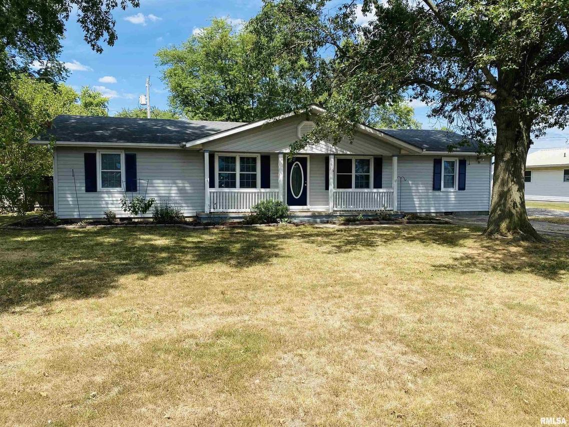 616 E Donna Dr., Irvington, IL 62848