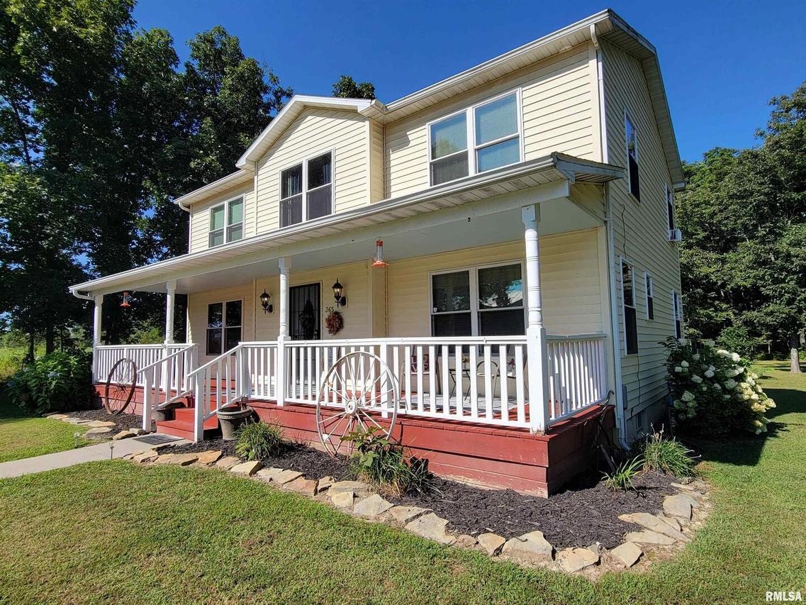 365 Hanging Rock Rd., Flora, IL 62839