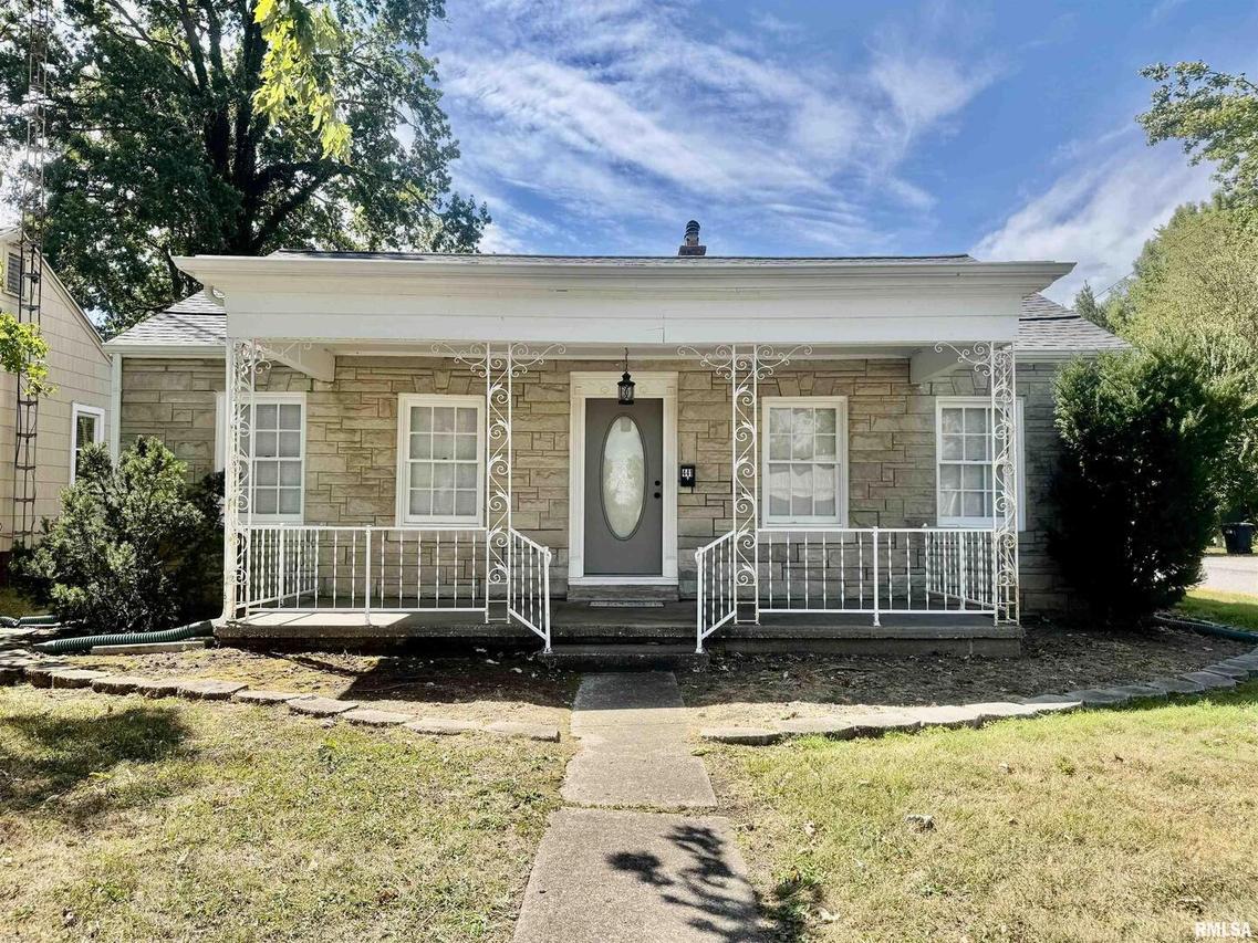 441 N Ohio Ave., Salem, IL 62881