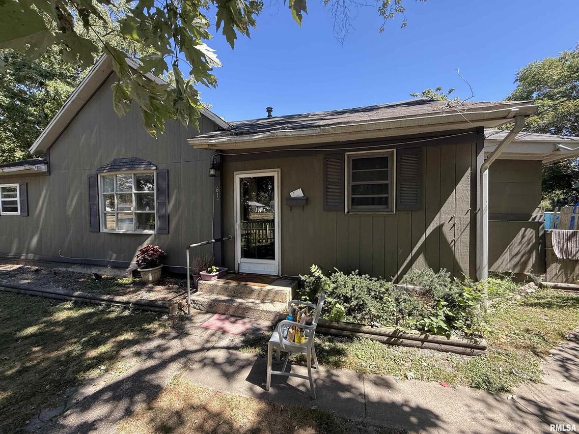 617 N Walnut St., Centralia, IL 62801