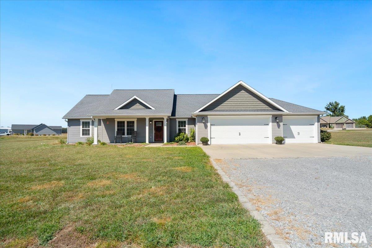 15702 Jadin Rd., Marion, IL 62959