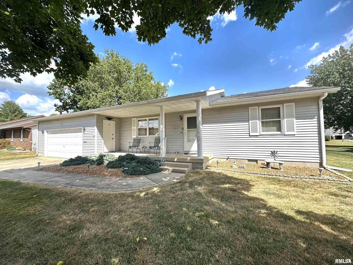 525 Osage Dr., Centralia, IL 62801