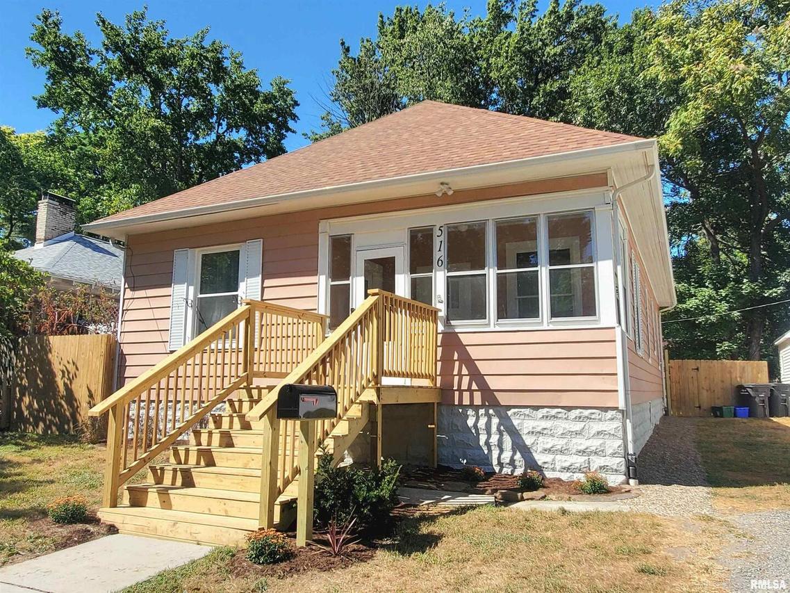 516 W Pecan St., Carbondale, IL 62901