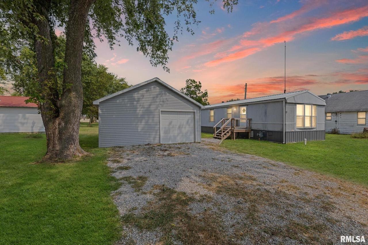 5219 Us Hwy 50 Ave., Salem, IL 62881