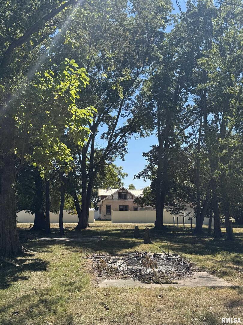 209 W Franklin St., Duquoin, IL 62832