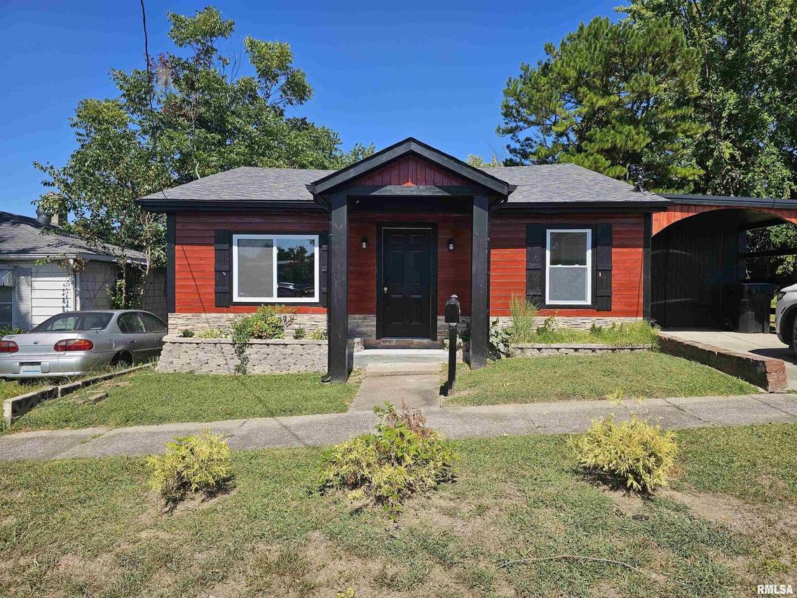 309 W 11th St., Metropolis, IL 62960