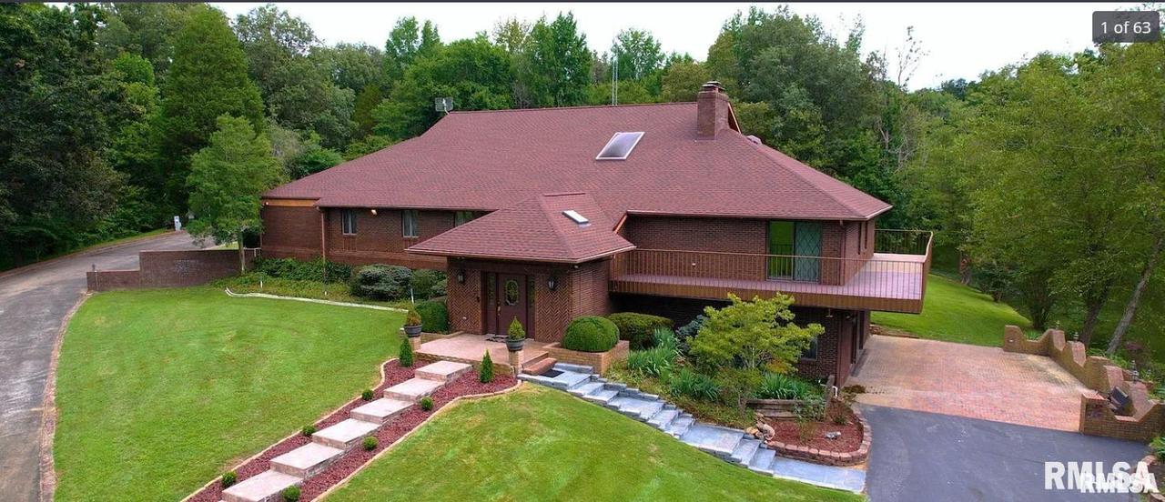 5082 Poplar Ln., Metropolis, IL 62960