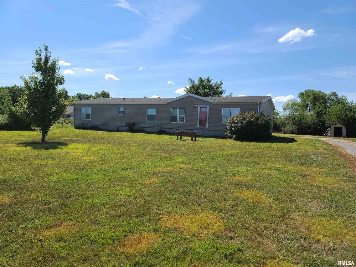 16035 Caplinger Pond Rd., Marion, IL 62959