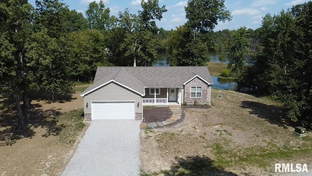 18562 E Hill St., Mtvernon, IL 62864