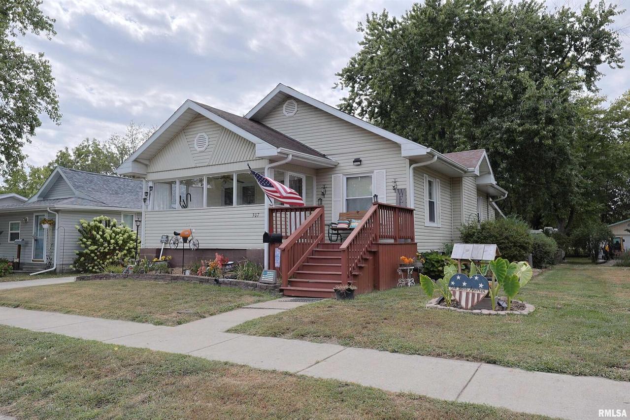 307 S Pruyn St., Salem, IL 62881