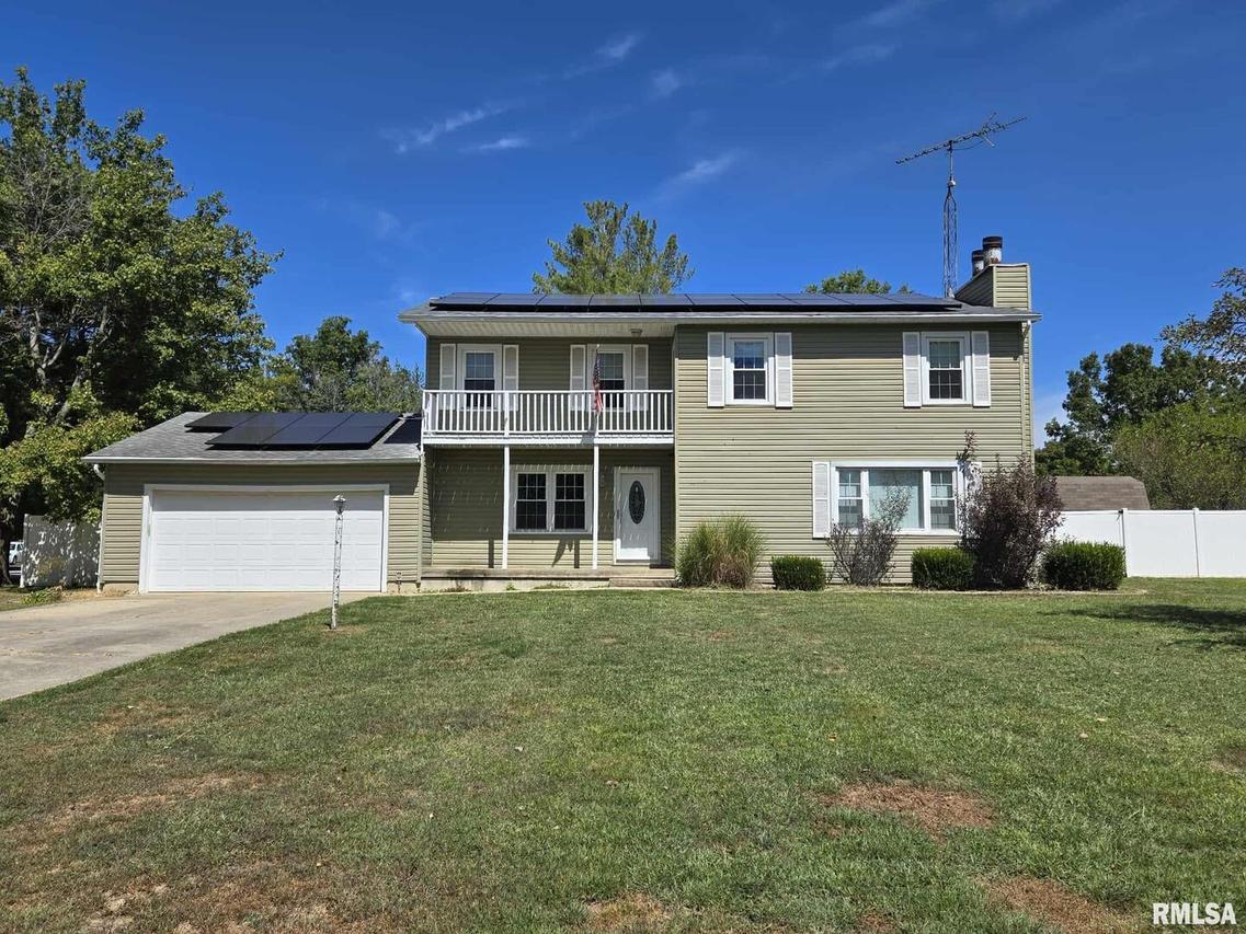 108 Mockingbird Ln., Woodlawn, IL 62898