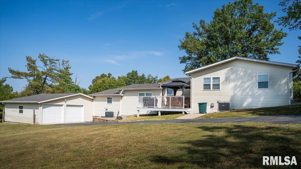 580 Phillips Rd., Carbondale, IL 62902