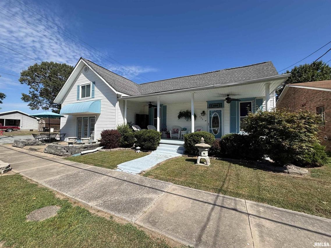 203 E 4th St., Brookport, IL 62910