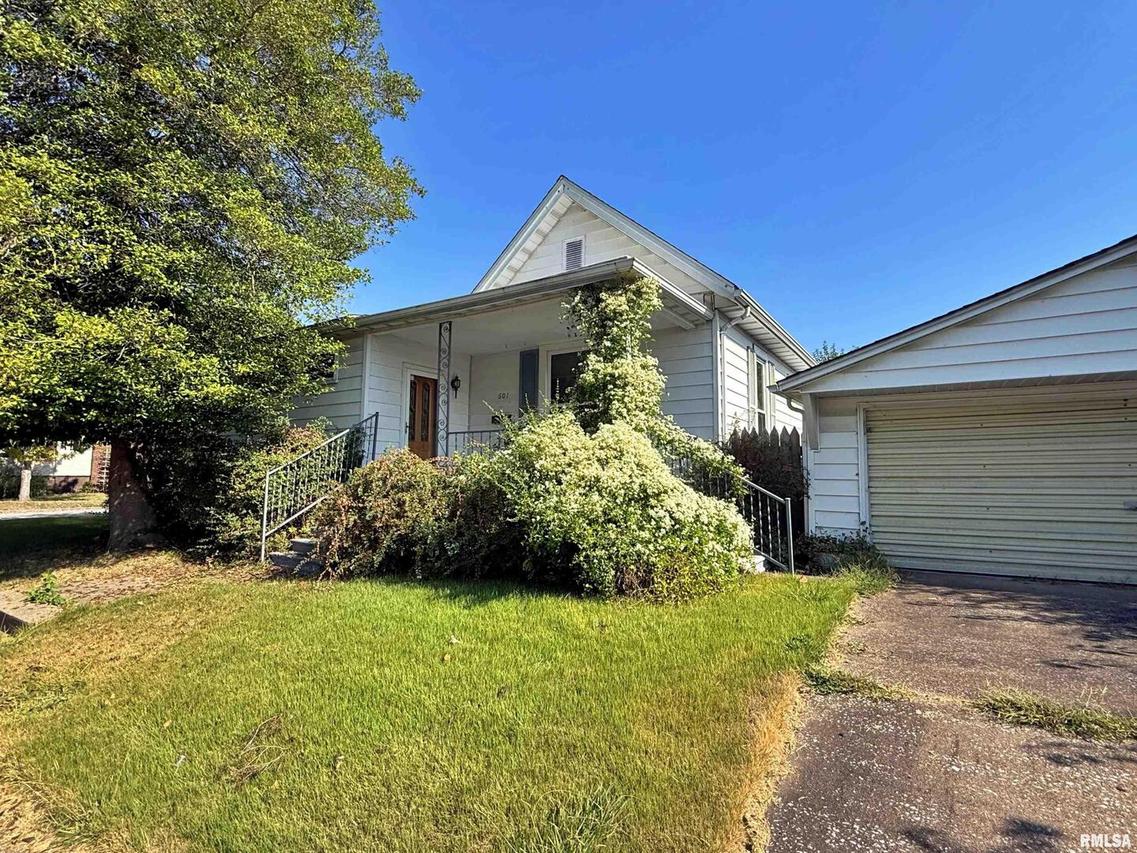 601 E 5th St., Metropolis, IL 62960