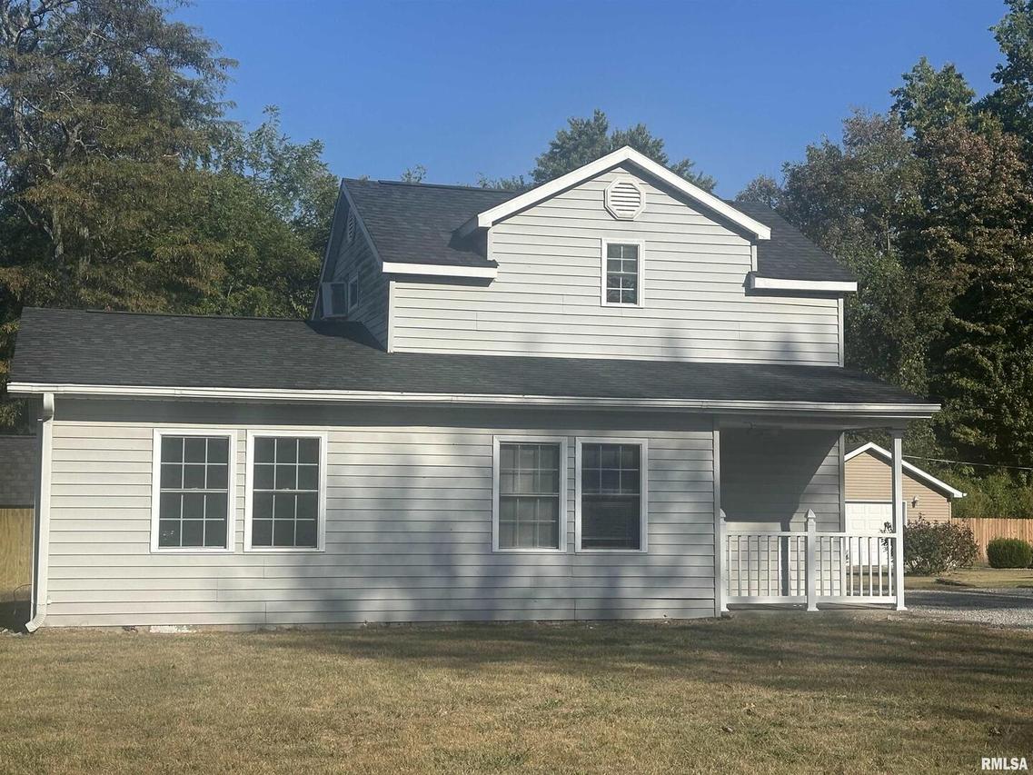 1012 Election Dr., Benton, IL 62812