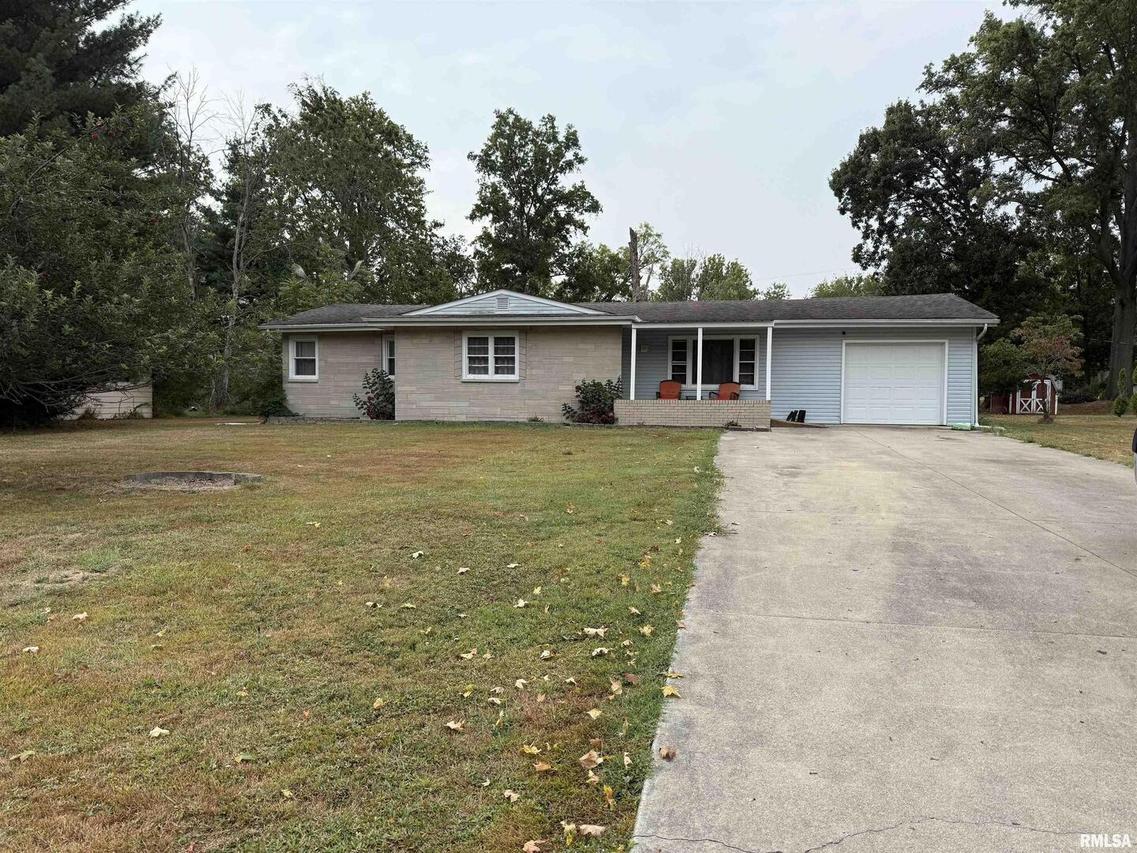 9 Homestead Dr., Mt Vernon, IL 62864