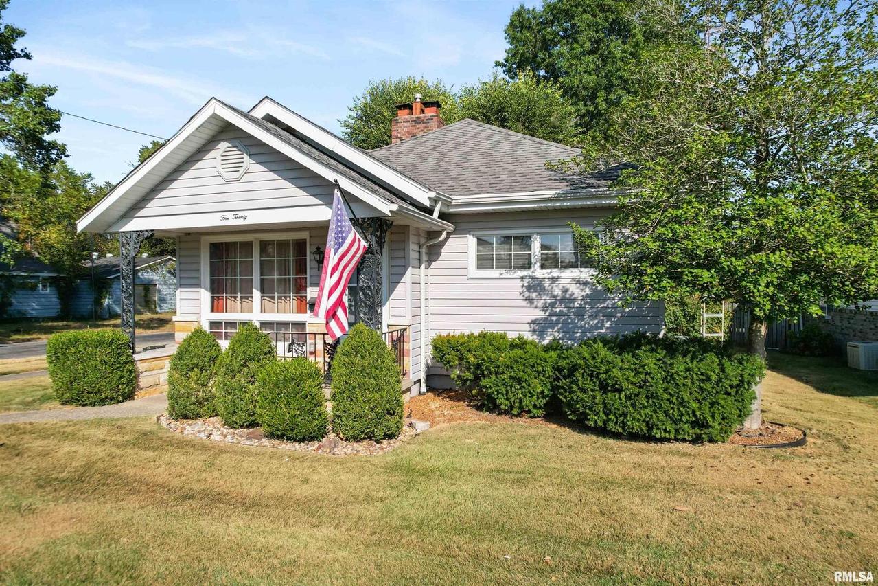 520 N 9th St., Herrin, IL 62948