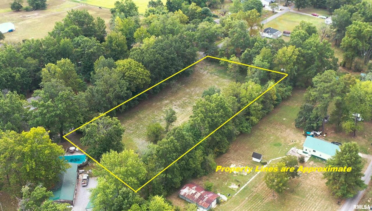 0000 Bloomington Streets, Marion, IL 62959