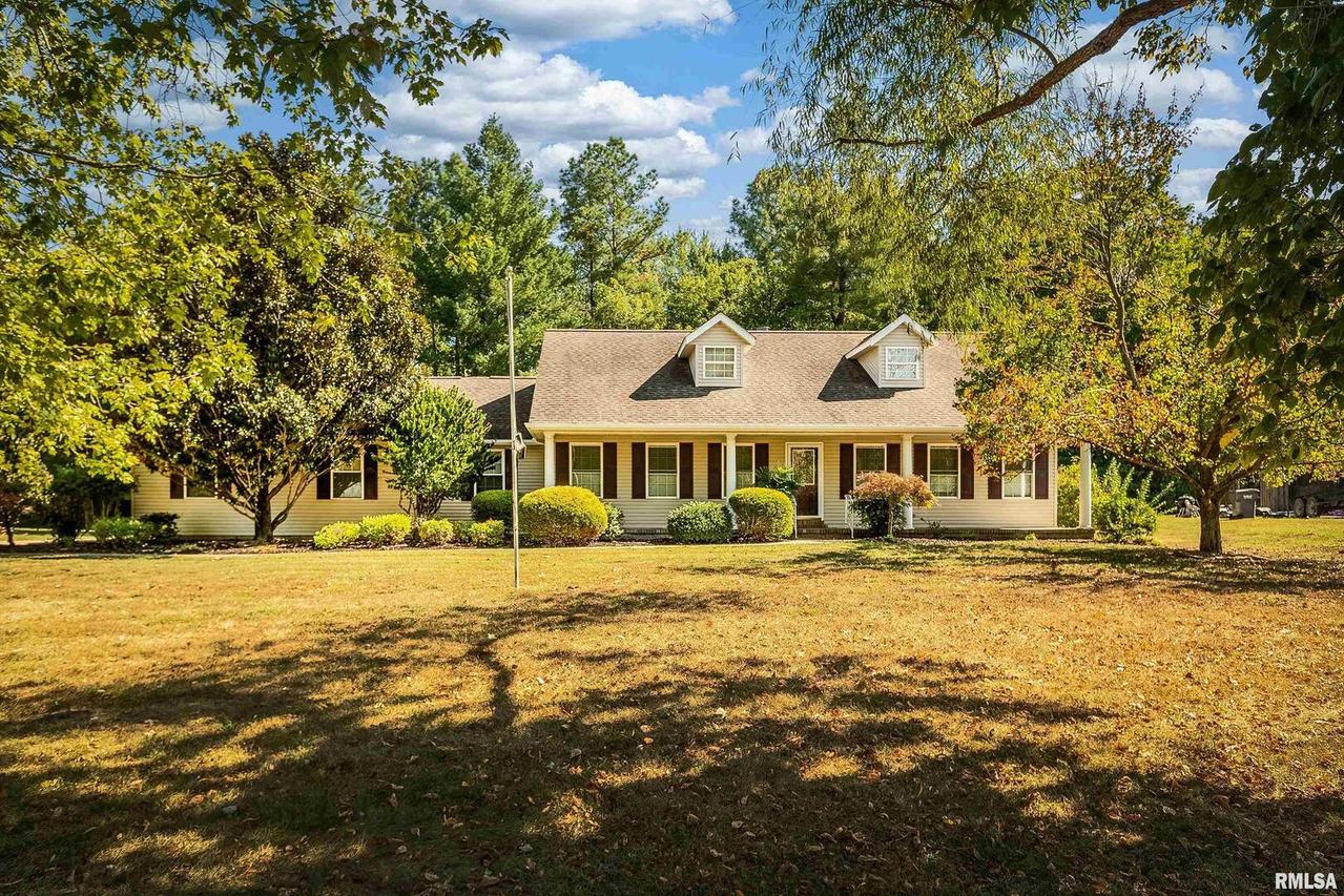 403 Arbor Dr., Carterville, IL 62918