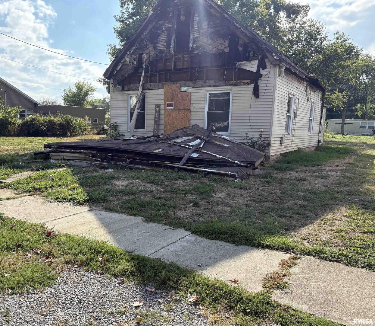 405 S Snider St., Christopher, IL 62822