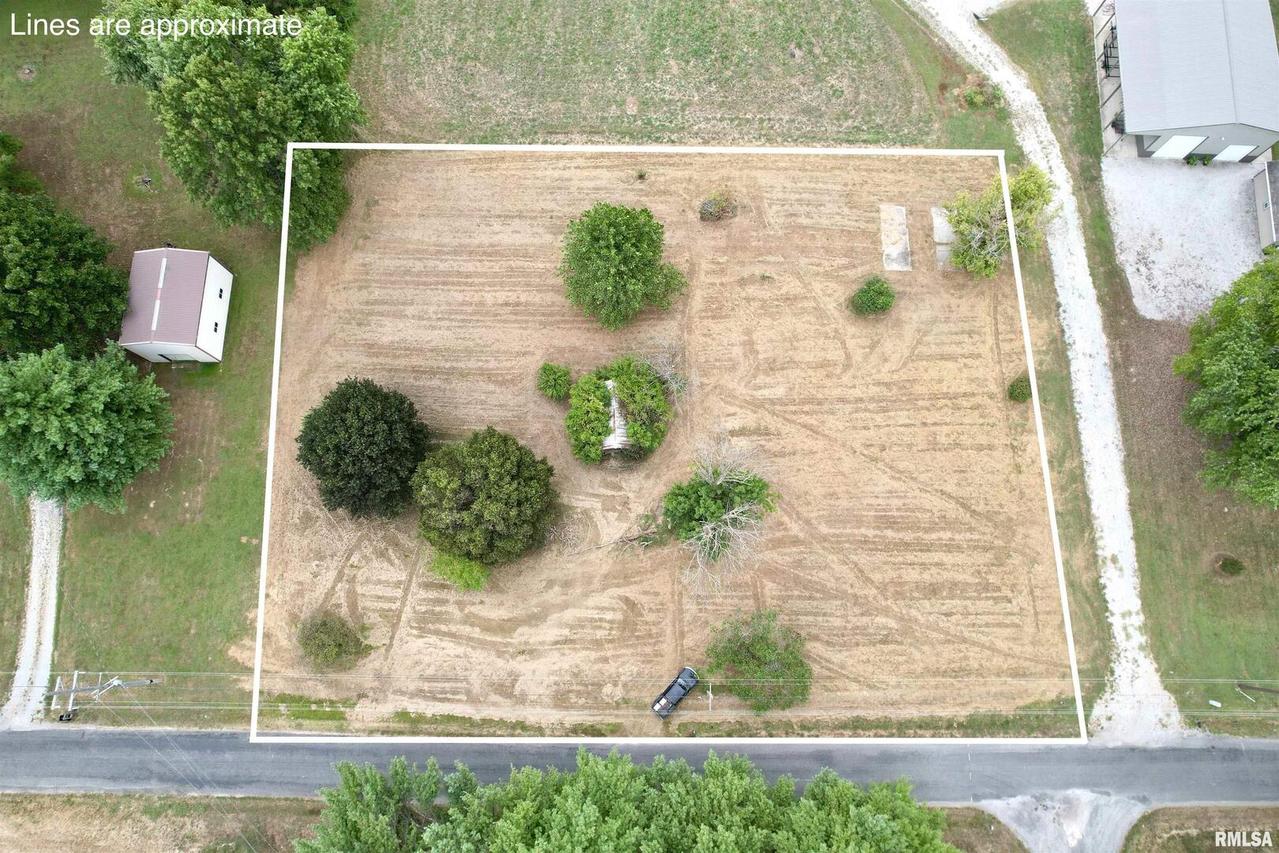 4308 Church Rd., Salem, IL 62881