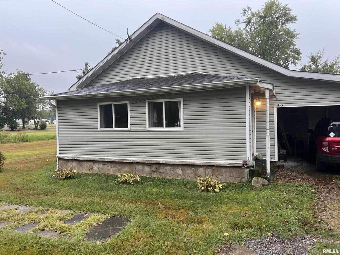 203 W Scranton Ave., Pittsburg, IL 62974