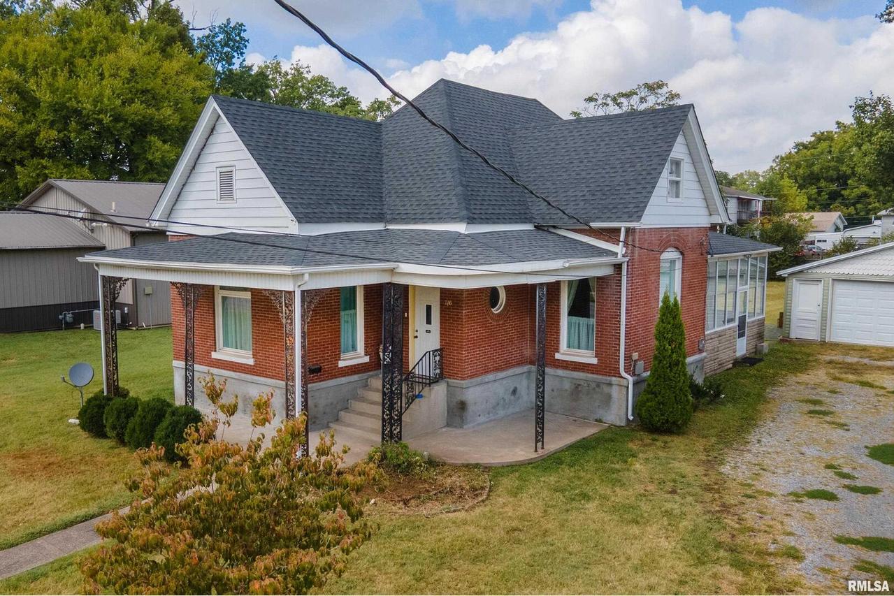 716 E Main St., Marion, IL 62959