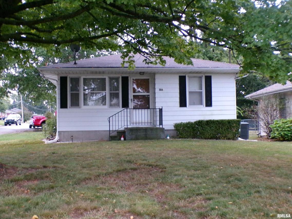 500 Columbia Ave., Waterloo, IL