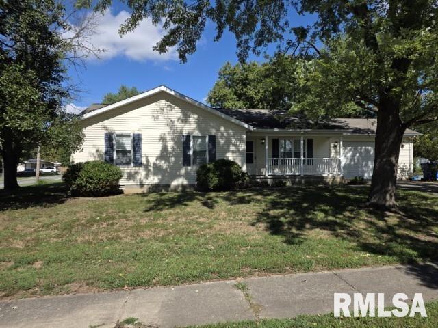 900 Ellis Dr., Mt Vernon, IL 62864