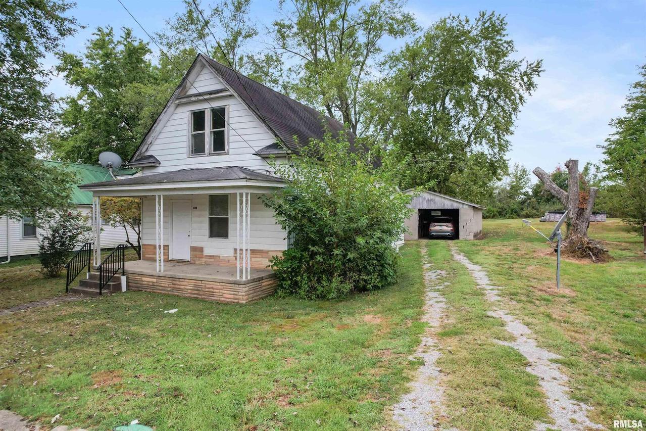 437 N Thompson St., Carrier Mills, IL 62917