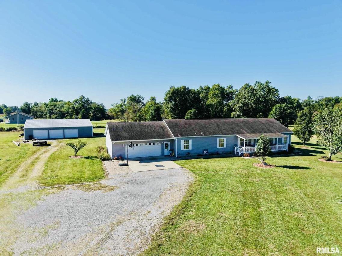 5197 E Emmerson City Rd., Scheller, IL 62883
