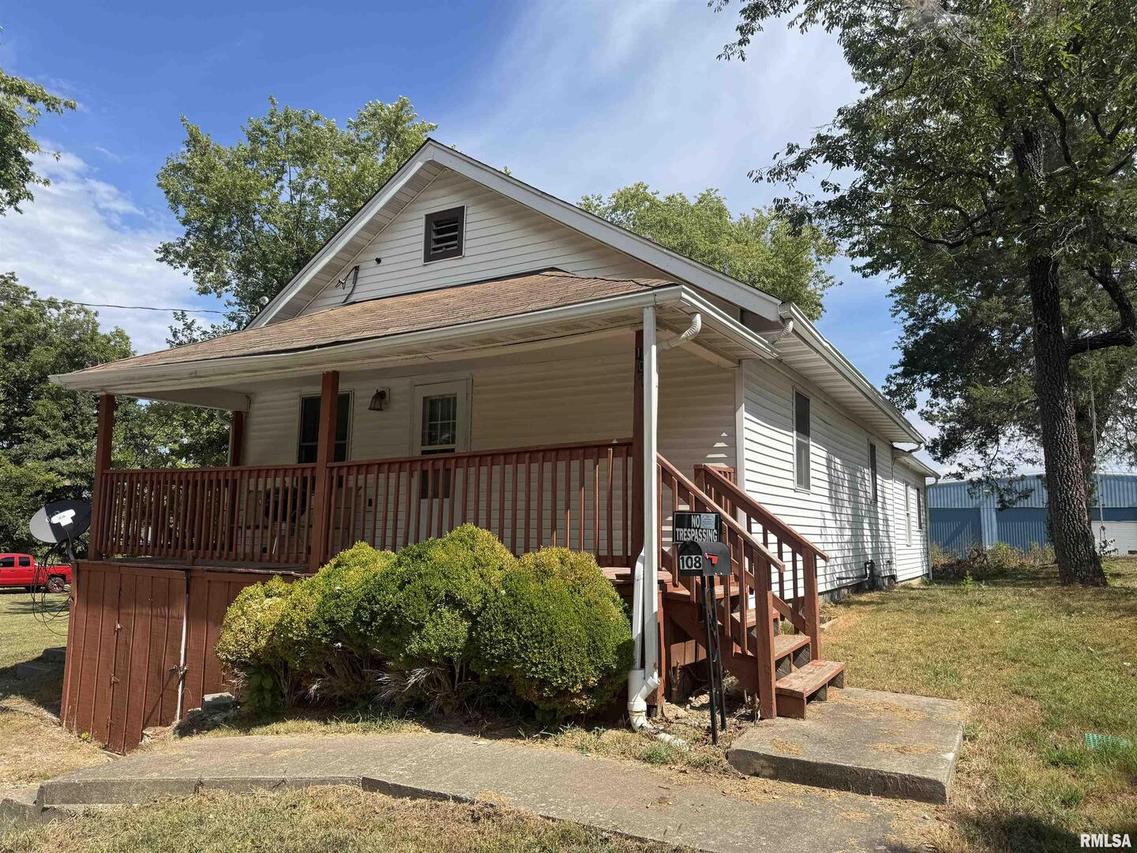 108 East Ave., Anna, IL 62906