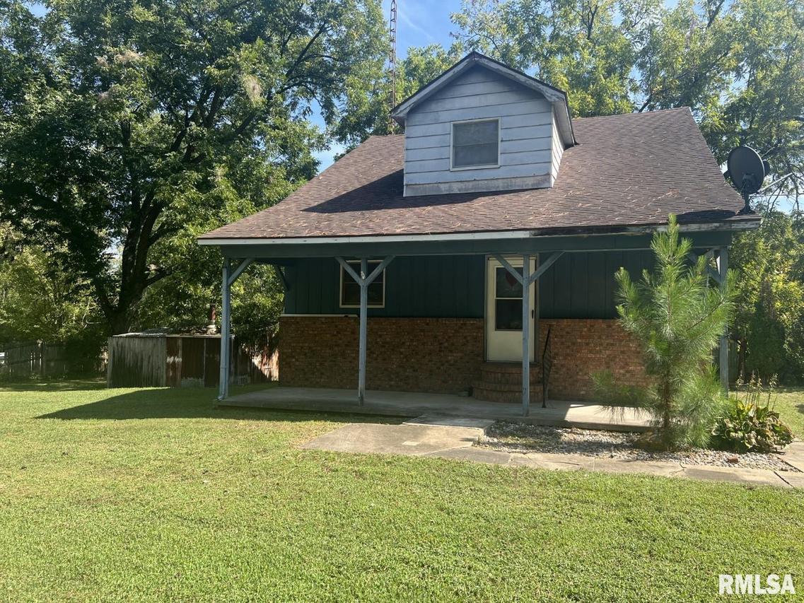 1514 Russell Rd., West Frankfort, IL 62896