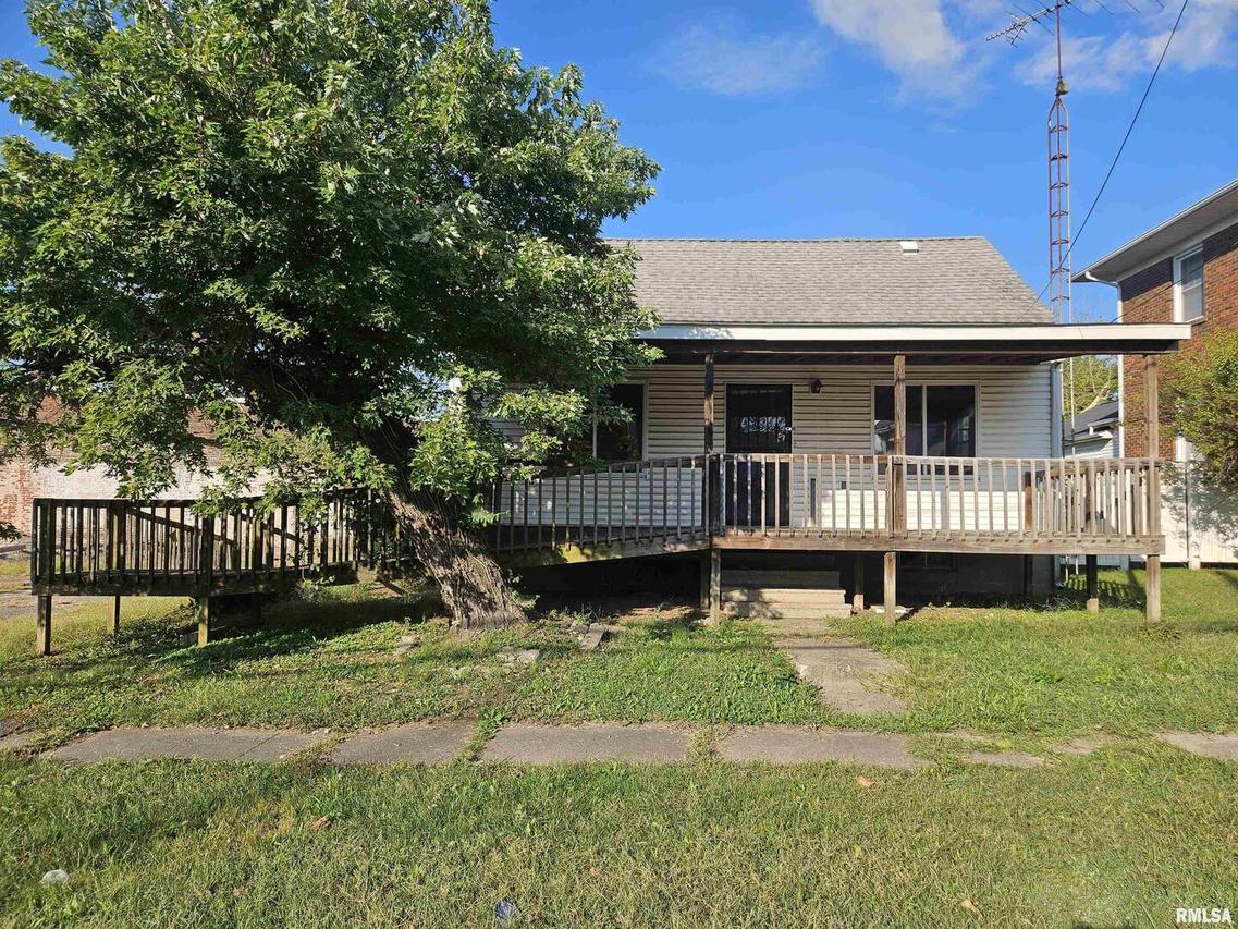 1105 Organ St., Eldorado, IL 62930