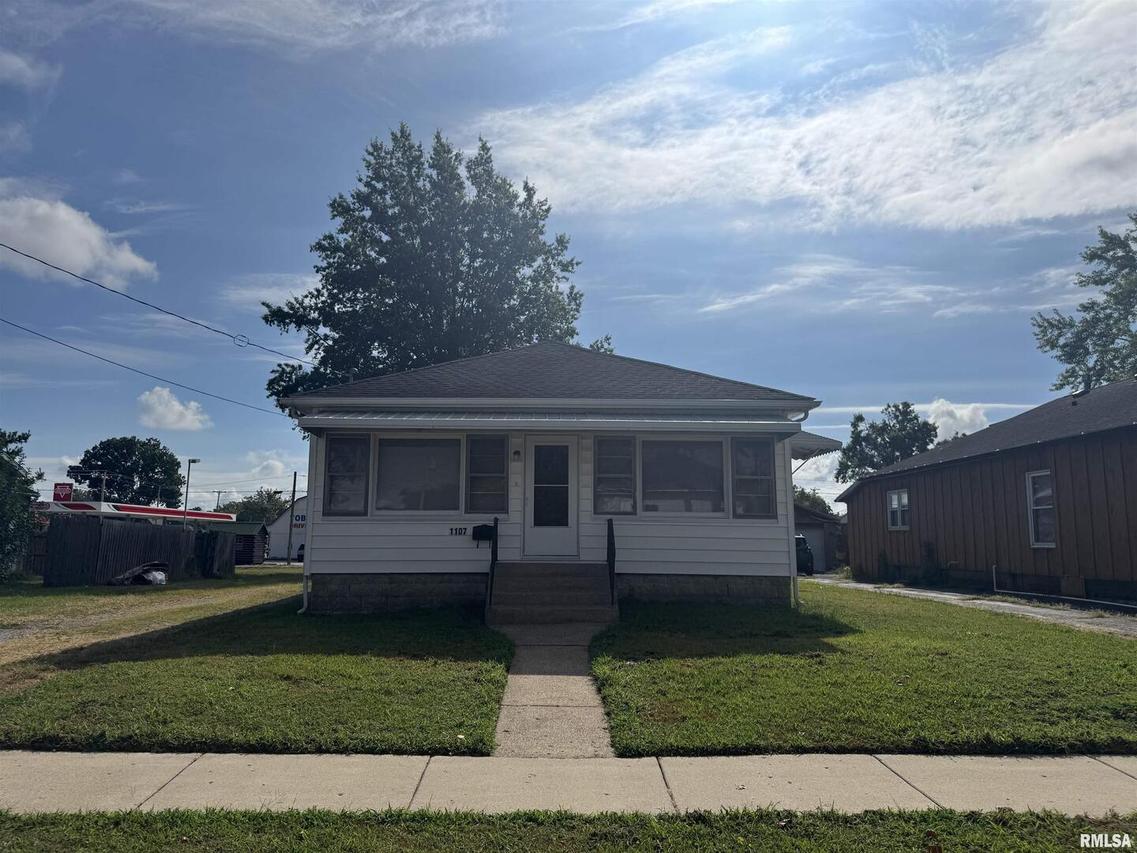 1107 N State St., Marion, IL 62959