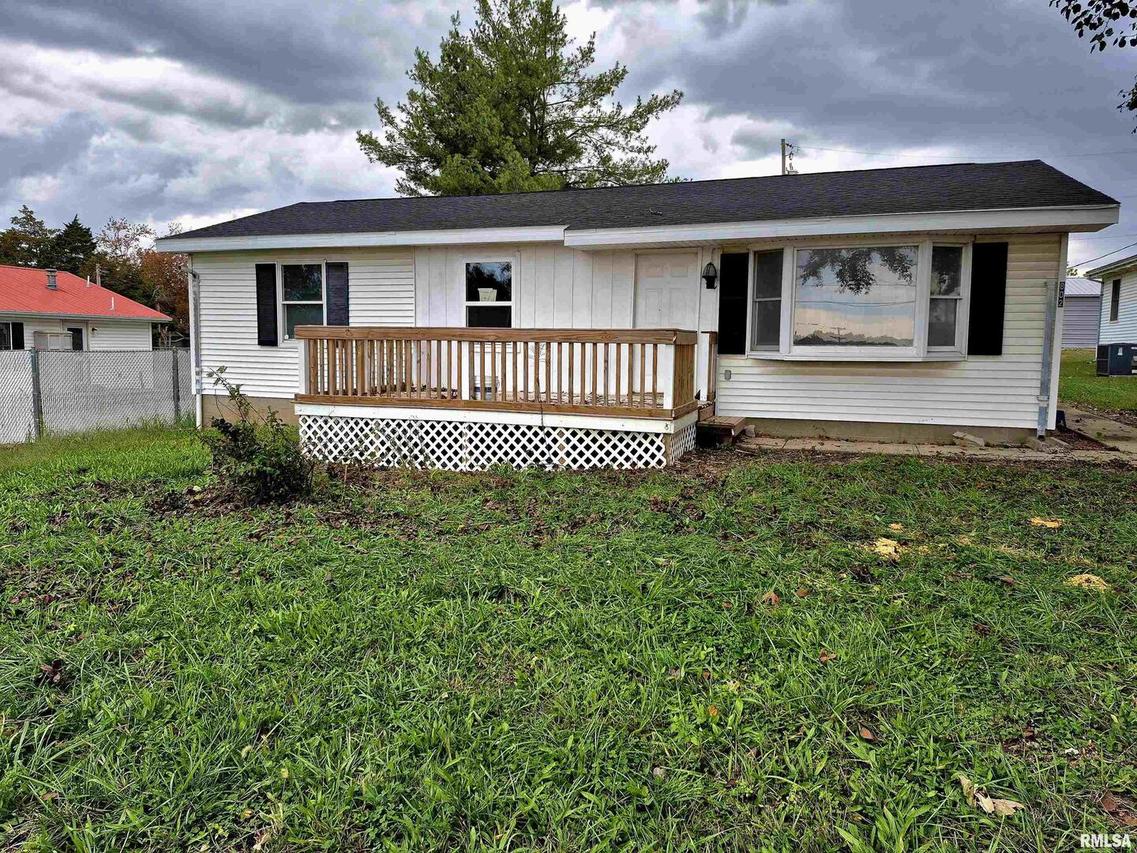 802 Dillard St., Eldorado, IL 62930