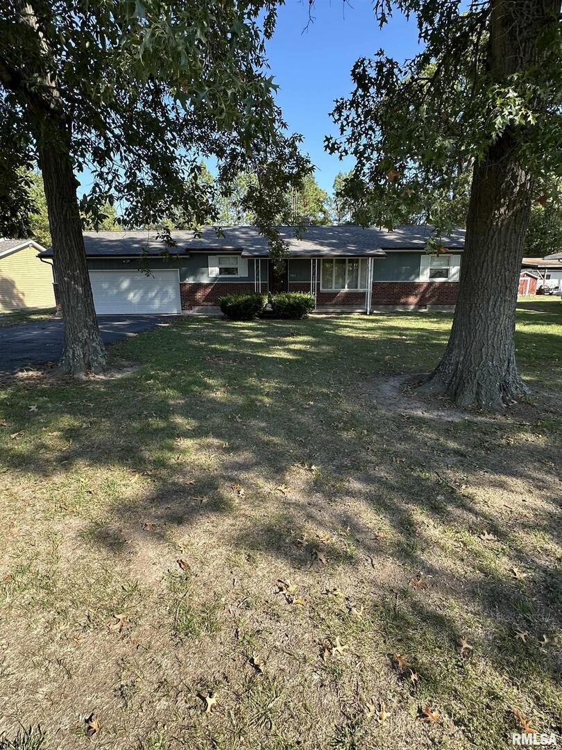 7863 Idyle Wild St., Duquoin, IL 62832