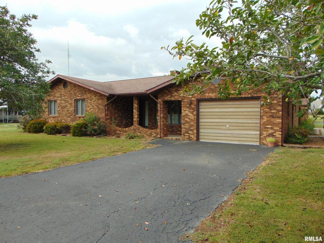 4077 State Route 154 Hwy., Pinckneyville, IL 62274