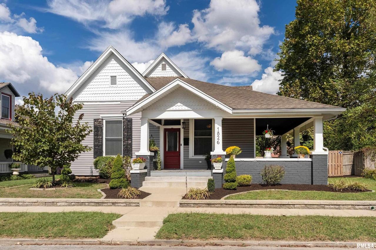 1826 Spruce St., Murphysboro, IL 62966