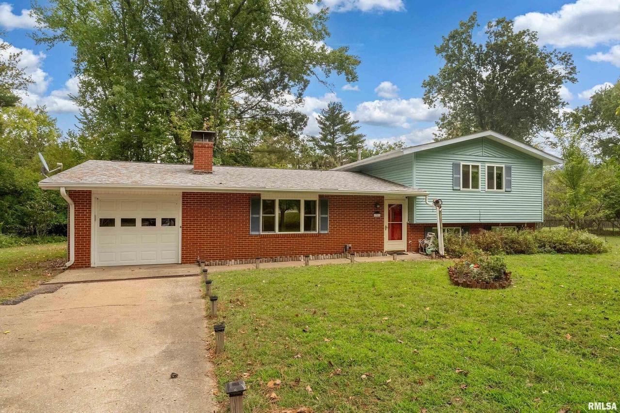 1301 W Court St., Carbondale, IL 62901