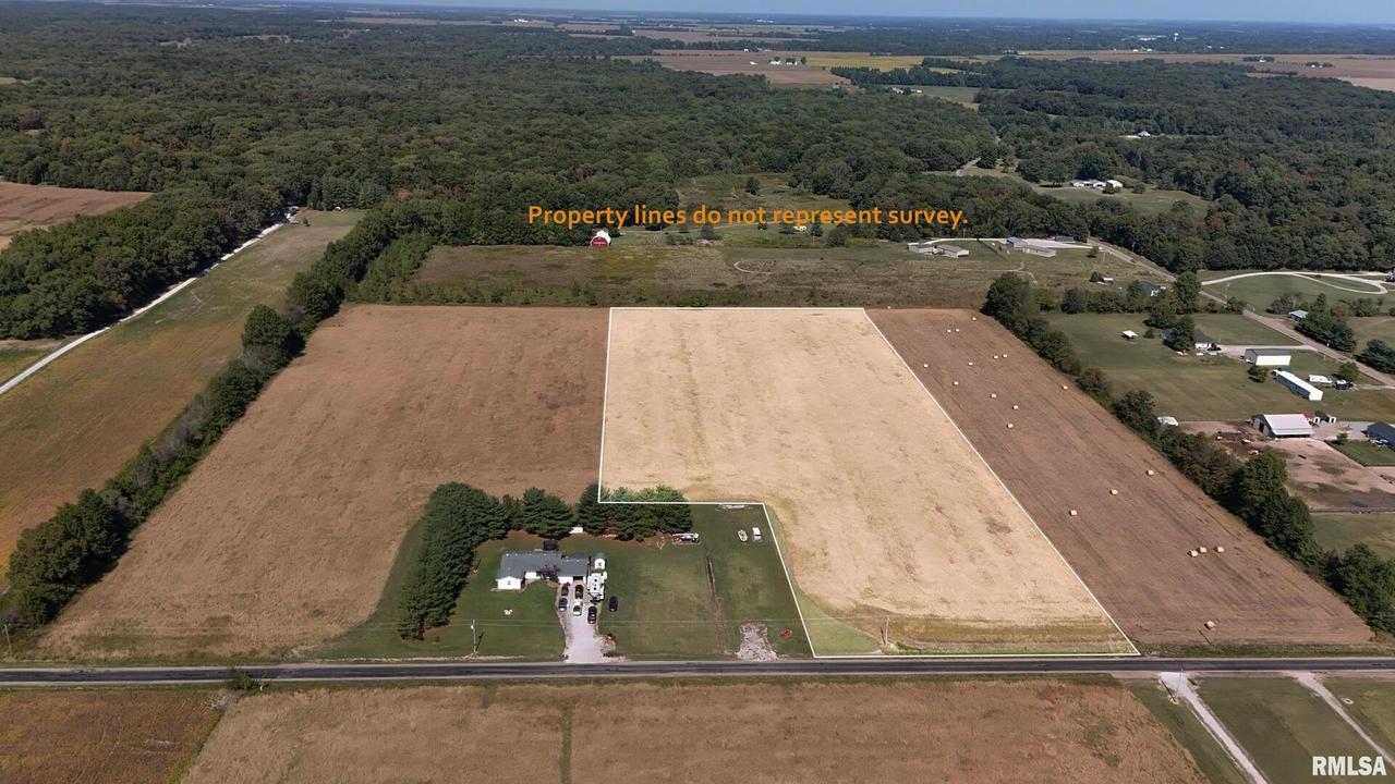 000 E Coon Creek Rd., Flora, IL 62839