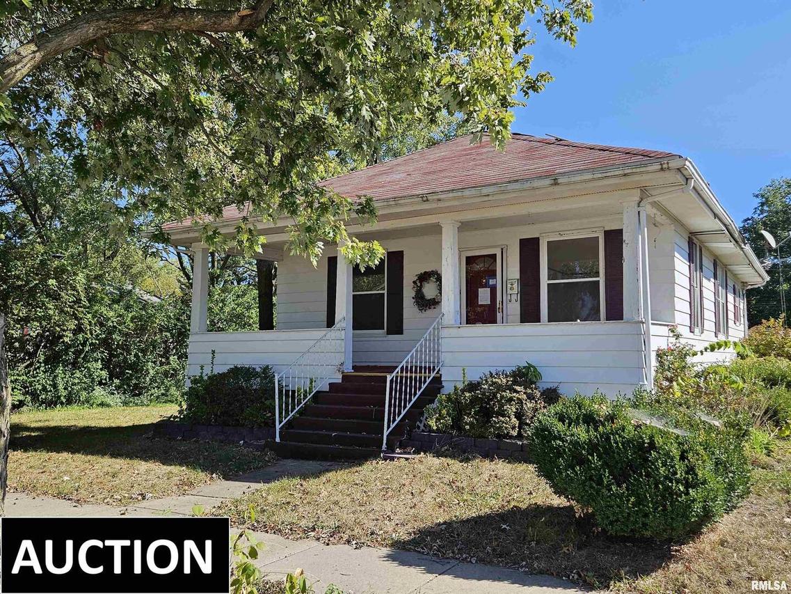 505 N James St., Centralia, IL 62801