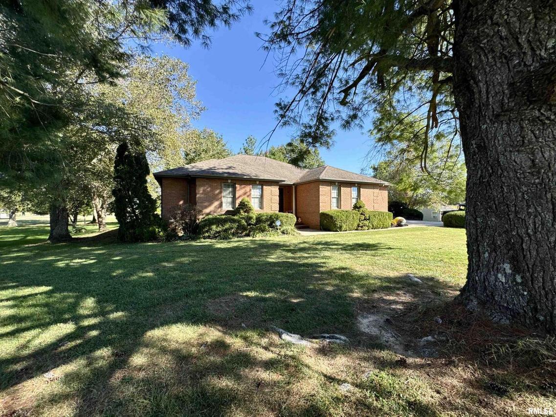 1801 Colonial Dr., Marion, IL 62959