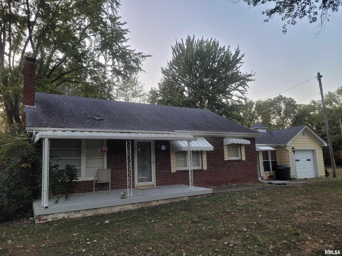 17315 N Old Salem Ln., Mt Vernon, IL 62864