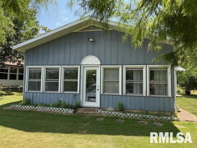 84 S New Thompson Lake Rd., Carbondale, IL 62901