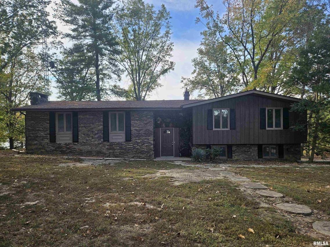 11799 E Webb Rd., Mt Vernon, IL 62864