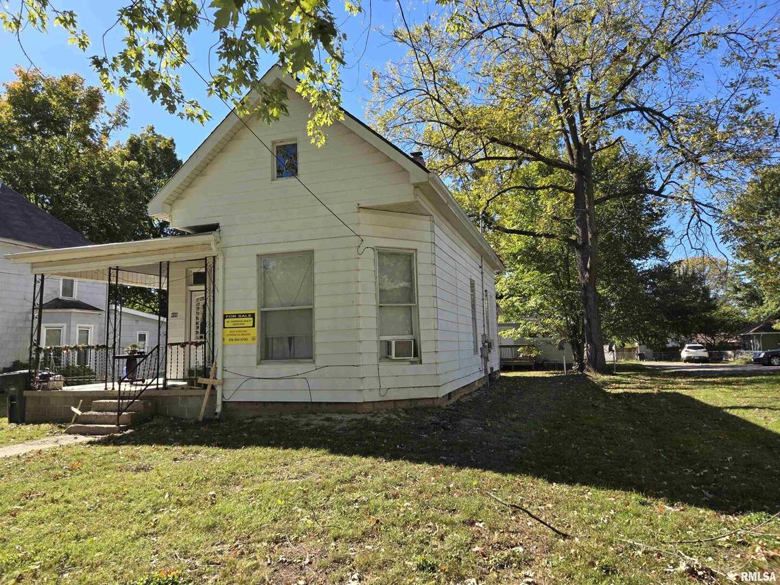 408 N Springer St. #2, Carbondale, IL 62901