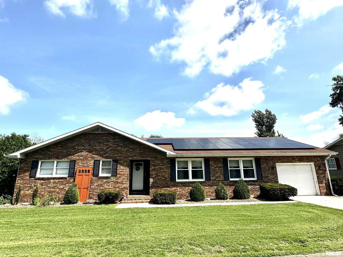 1340 E 6th St., Centralia, IL 62801