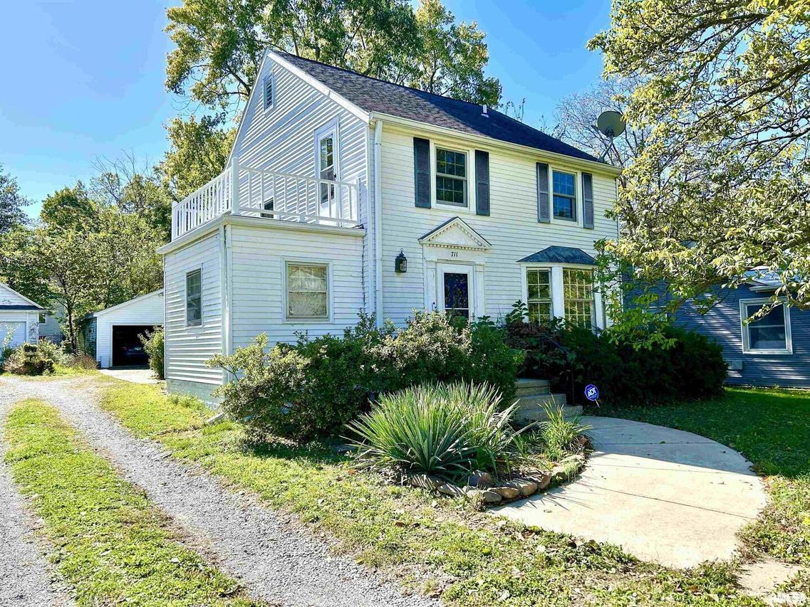 711 W Elm St., Carbondale, IL 62901